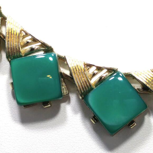 Vintage 1950s Coro Green Lucite Moonglow Choker Necklace - Picture 2 of 10